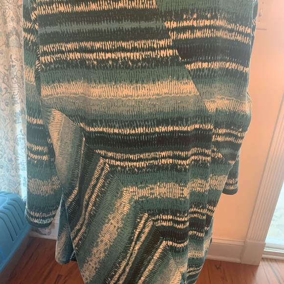 New Directions plus size 3x pretty shark bite aqua top - Picture 6 of 8